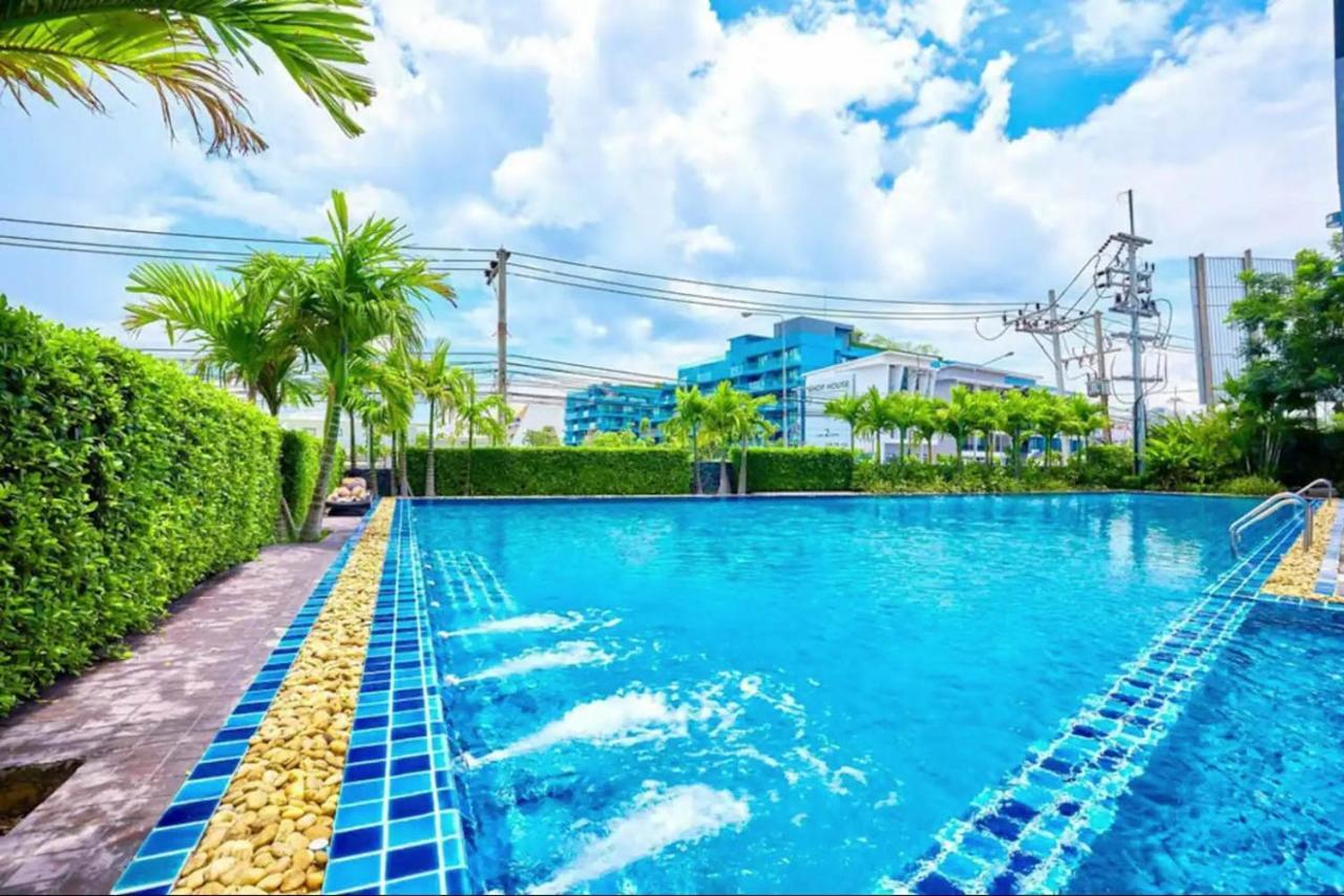 Dusit Grand Condo View Haat Jomtien Eksteriør bilde